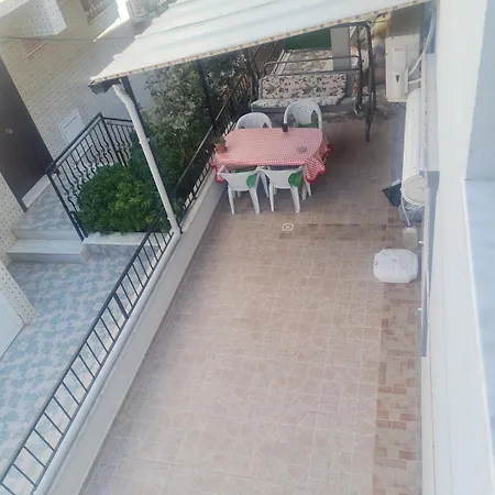 Garden Floor Summer House In Uslu Site 250m To The Sea Semesterbostad *